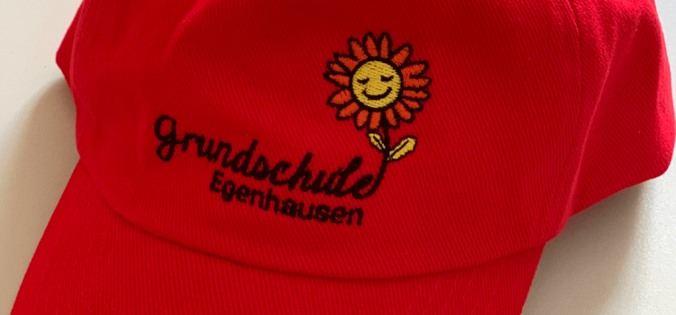 Cap mit dem Schullogo