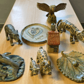 Mit Ton, Herz und Fantasie – Der Töpferkurs des Künste-Karussells Mit Ton, Herz und Fantasie – Der Töpferkurs des Künste-Karussells