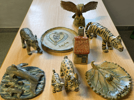 Mit Ton, Herz und Fantasie – Der Töpferkurs des Künste-Karussells Mit Ton, Herz und Fantasie – Der Töpferkurs des Künste-Karussells