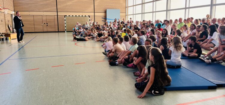 Feierlicher Abschluss des Schuljahres